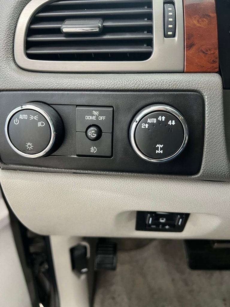 2012 Chevrolet Suburban LT