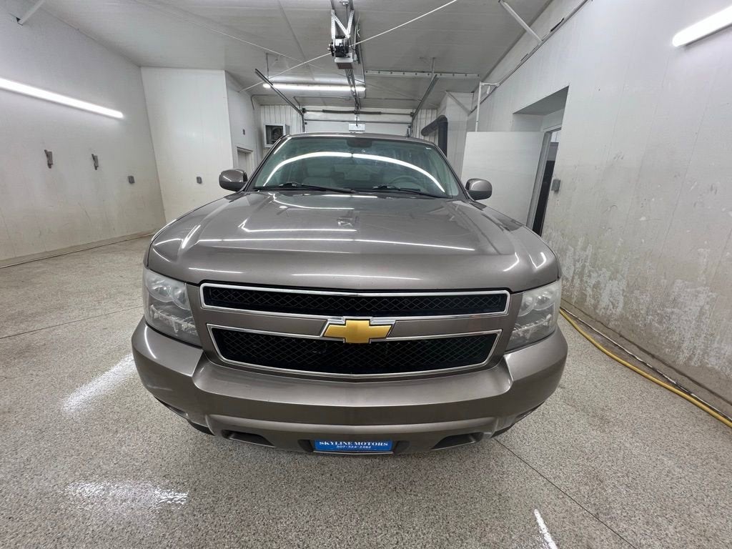 Used 2012 Chevrolet Suburban LT with VIN 1GNSKJE78CR323282 for sale in Rawlins, WY