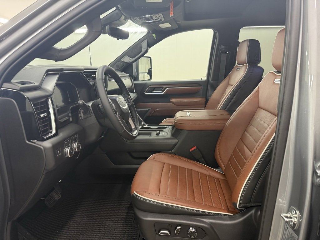 2026 GMC Sierra 3500 HD Denali Ultimate DRW