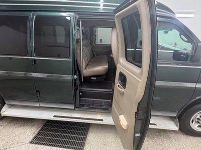 2011 Chevrolet Express Passenger 3500 1LS