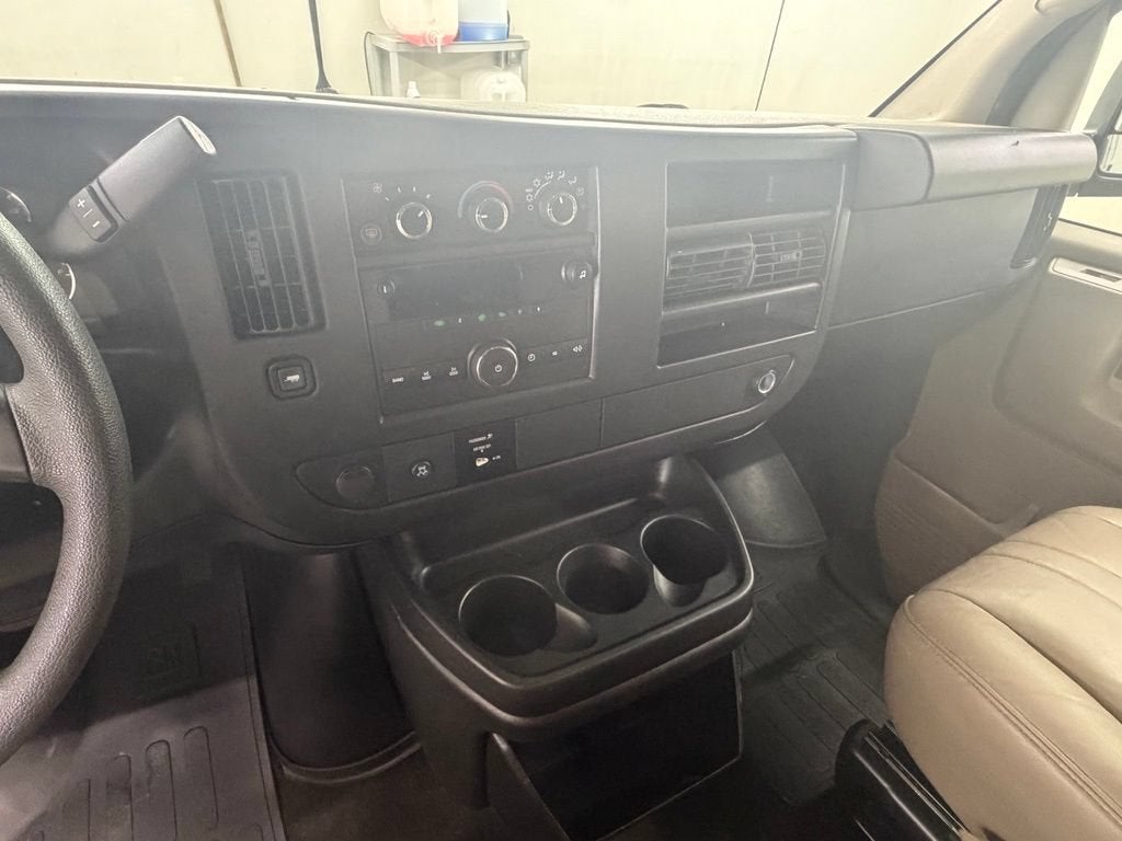 2011 Chevrolet Express Passenger 3500 1LS