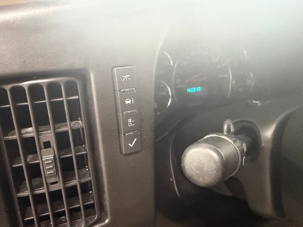 2011 Chevrolet Express Passenger 3500 1LS