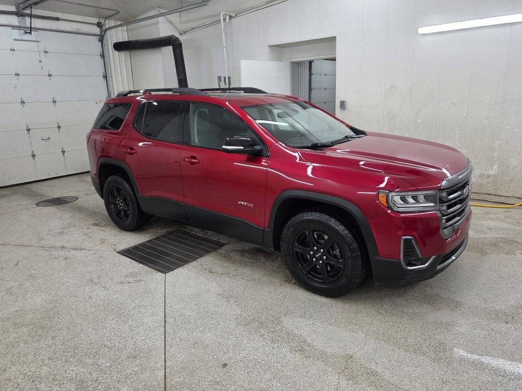2023 GMC Acadia AT4