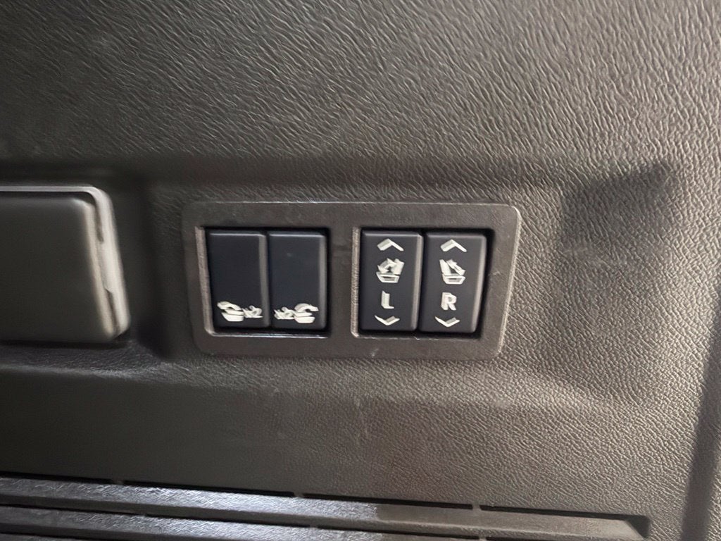 2025 GMC Yukon AT4