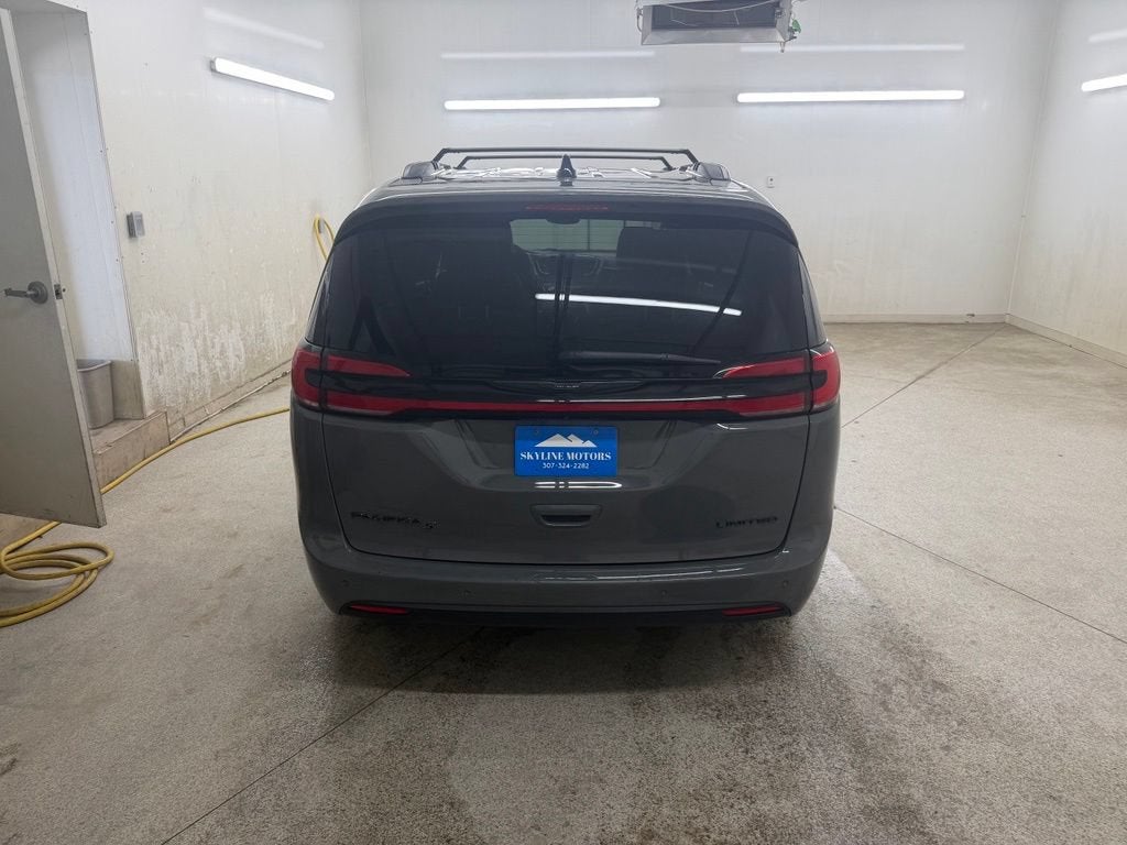 2025 Chrysler Pacifica Limited